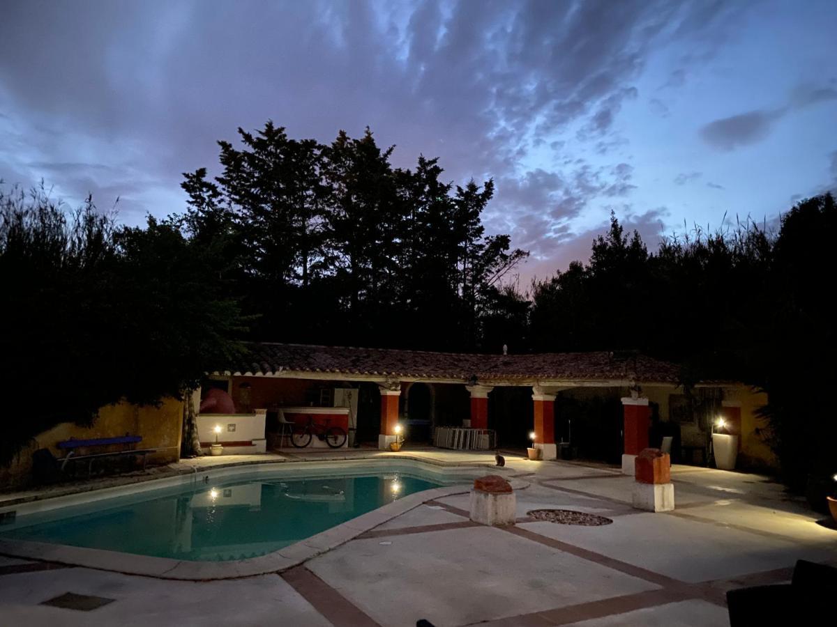 Le Clos De L'Isle Arles Bagian luar foto